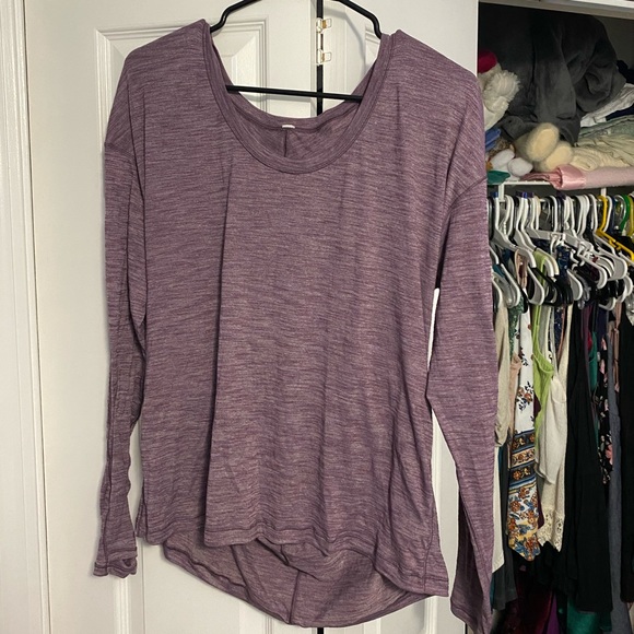 lululemon athletica Tops - LULULEMON Long Sleeve T Shirt Athletic Size Large